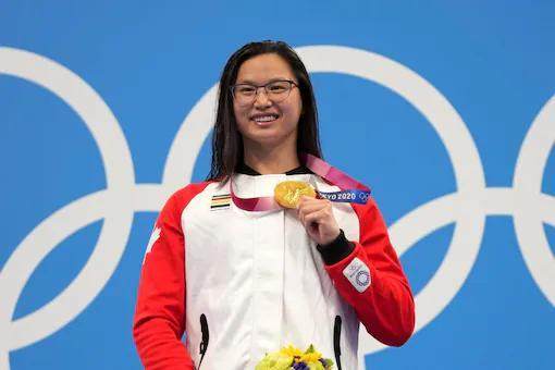 1627308584749068252.jpg 麦克尼尔_爱奇艺.jpg